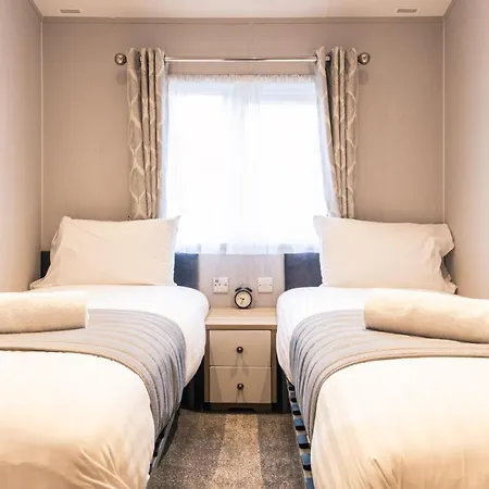 Lodge The Haven With Hot Tub *