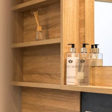 Lodge The Haven With Hot Tub *