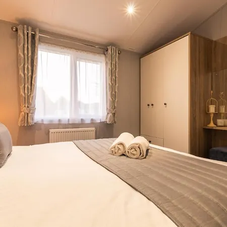 The Haven With Hot Tub *