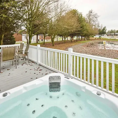 The Haven With Hot Tub Dağ evi
