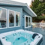 The Haven With Hot Tub * York
